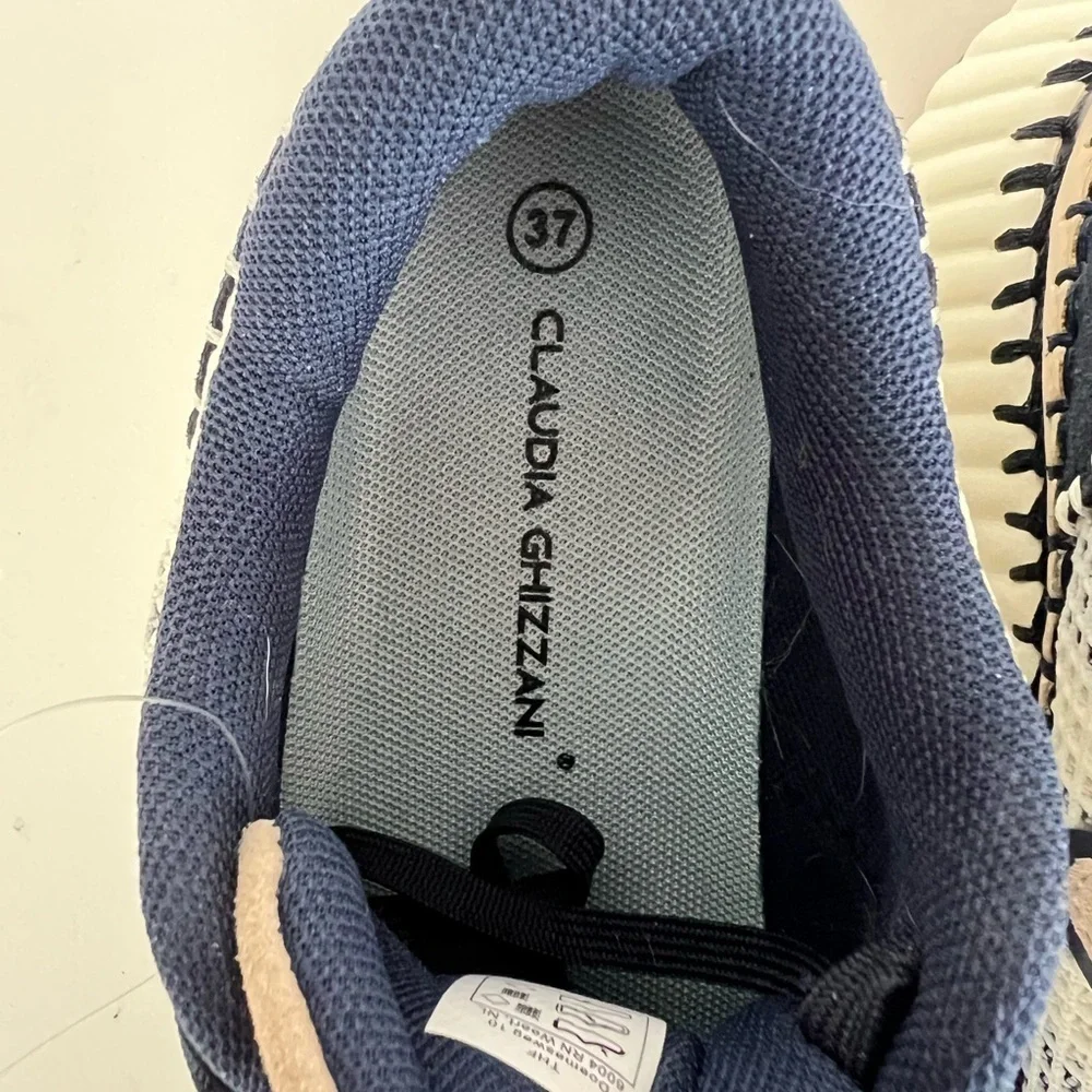 Claudia Ghizzani Whipstitch Chunky Heel Sneakers in Navy Blue and Cream, size 37